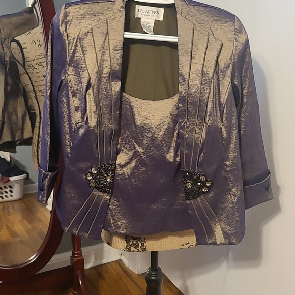 2 PIECE SHIRT AND JACKET SIZE 6 PETITE - Picture 1 of 3